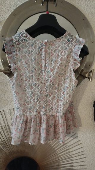 Top Stradivarius Rosa Floral Volantes Talla S