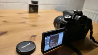 Cámara Canon EOS 60D (+ Objetivo 50mm - OPCIONAL)