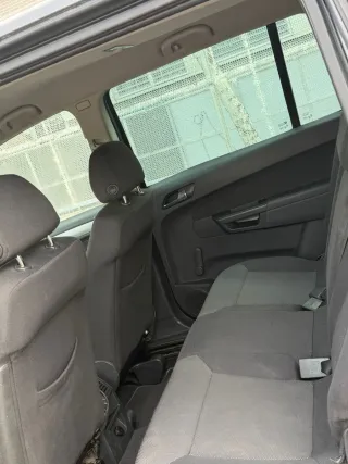 Opel Zafira 2010