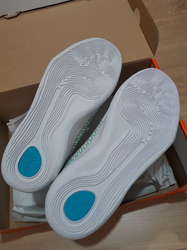 Nike Kobe 9 Elite What The Kobe Tallas 38-38,5-40