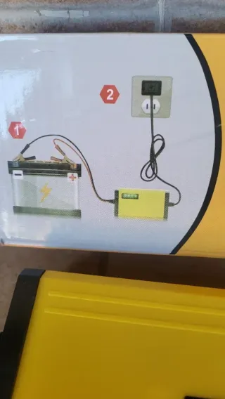 Cargador Batería Coche 12V Nuevo