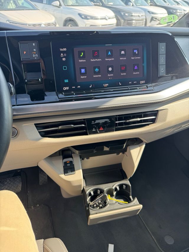 Volkswagen Multivan 2025 por 615€/mes