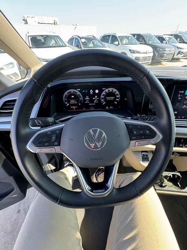 Volkswagen Multivan 2025 por 615€/mes