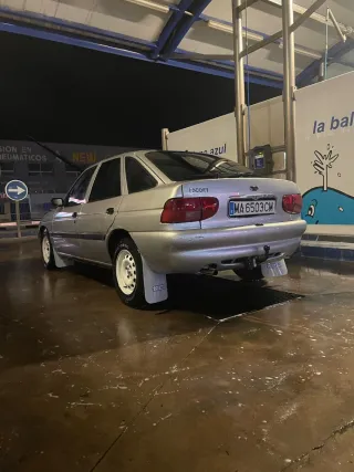 Ford Escort 1998