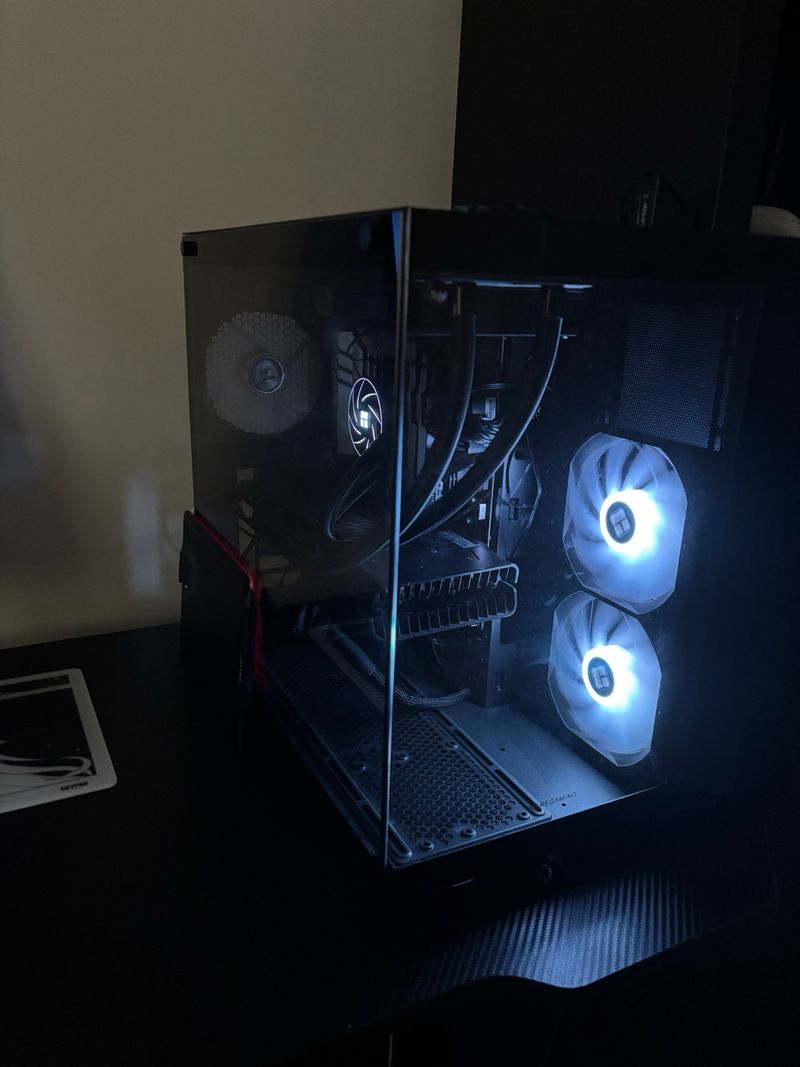 PC Gaming Potente i5-12400F + RX 5700 XT + ...