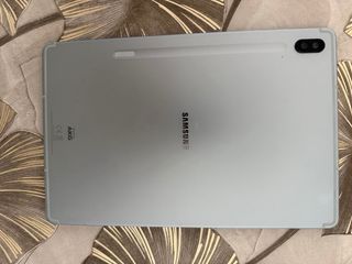 Samsung Galaxy Tab S7 averiada