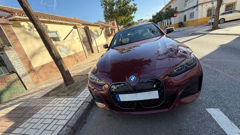 BMW i4 12/2023 - foto 1