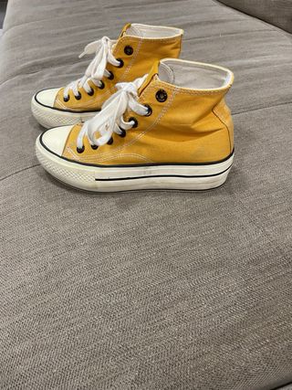 Sapatilhas Amarelas Tamanho 38