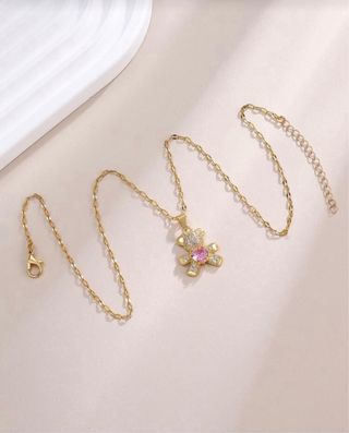 Collar Oso Corazón Rosa con Diamantes Brillantes