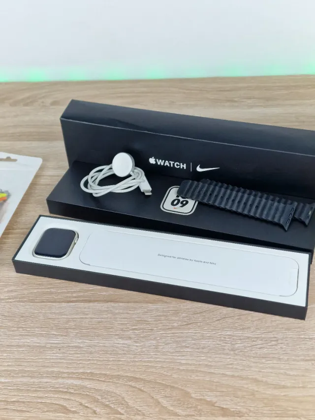 Apple Watch Series 7 Nike Negro