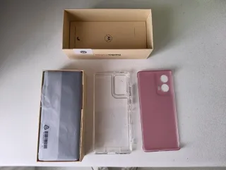 Motorola Edge 50 Fusion - Incluye cargador y funda