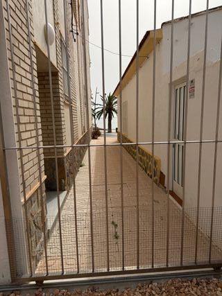 Parcela urbana a pocos metros del mar