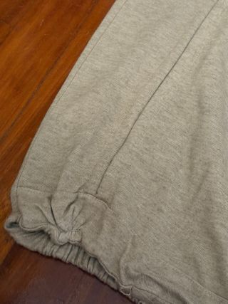 Falda larga beige con abertura