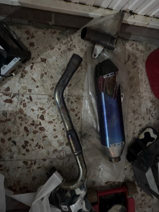 Escape FMF 4.1 Titanium