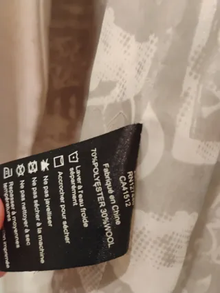 Abrigo Iron Fist Beige