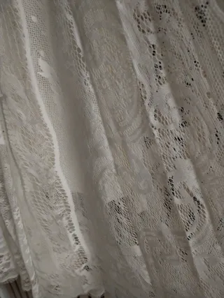 Falda romántica de encaje