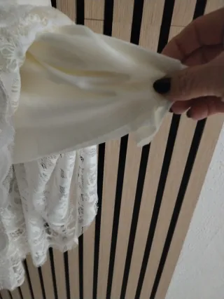 Falda romántica de encaje