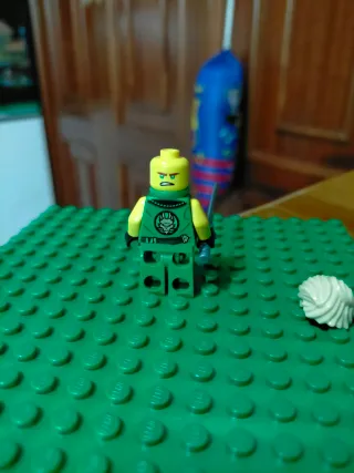 Lego Ninjago Lloyd Minifigura