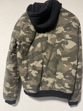 Chaqueta militar camuflaje