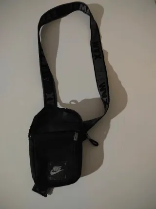Bolsito Nike Negro