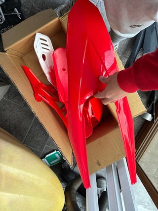 Carenado Beta RR Rojo