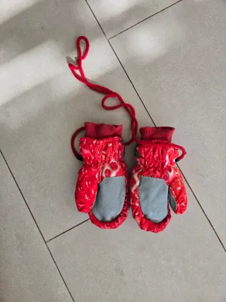 Manoplas Barts Fresa Talla 4-6 Años