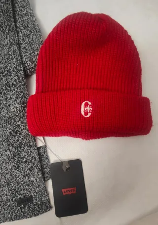 Set Sciarpa e Cappello Levi's