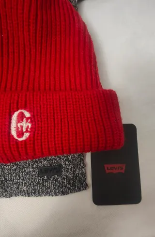 Set Sciarpa e Cappello Levi's