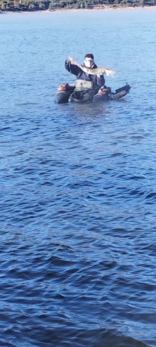 Pato de pesca HART, aletas, portacañas e inflador