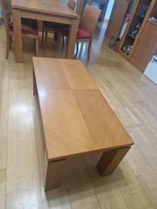 Mesa comedor y 4 sillas + mesa auxiliar