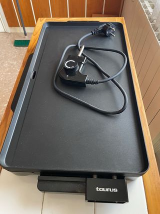 Plancha Eléctrica Taurus