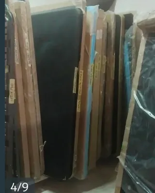 Colchones y bases de cama seminuevos