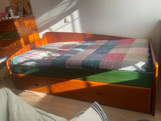 Cama de madera