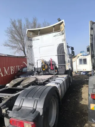 Renault Premium 460 DXI cabeza tractora