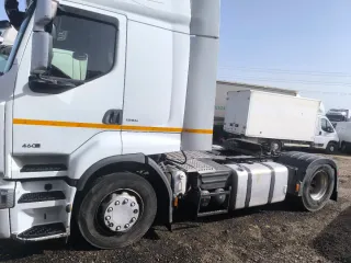 Renault Premium 460 DXI cabeza tractora