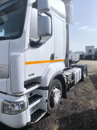 Renault Premium 460 DXI cabeza tractora