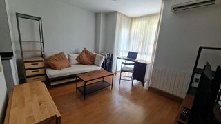 Piso en alquiler en Valdeacederas en Madrid