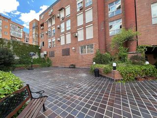 Piso en alquiler en Valdeacederas en Madrid