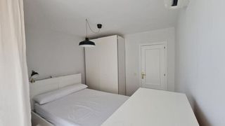 Piso en alquiler en Valdeacederas en Madrid