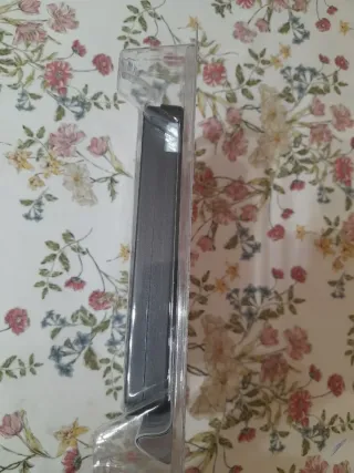 NUEVO.Funda metálica gris oscuro DSI XL + lápiz