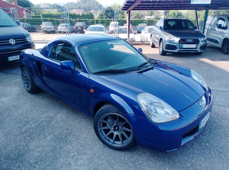 Toyota MR2 2003 - foto 1