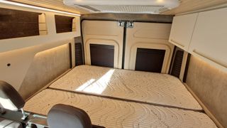 Camper automática seminueva - Viajar y dormir 4