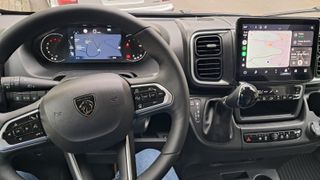 Camper automática seminueva - Viajar y dormir 4