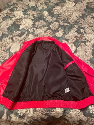Chaqueta Roja Talla M - A Estrenar