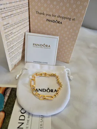 Pulsera Pandora. Incluye bolsa