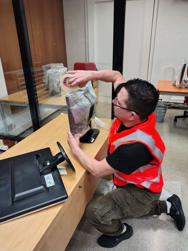 MUDANZAS DE OFICINAS