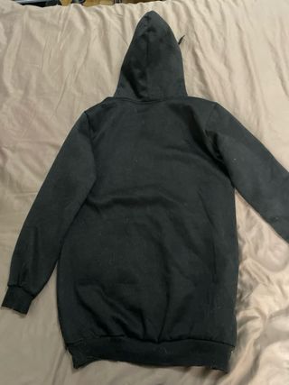 sudadera negro con capucha