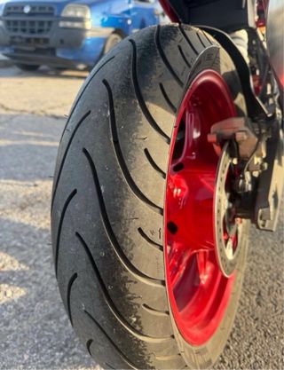 BMW G310R Gris y Roja - 730 km