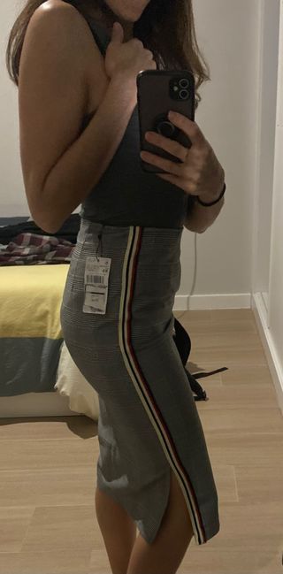 Falda midi cuadros Mango