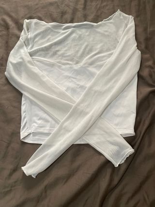 Blusa Bershka blanca manga larga